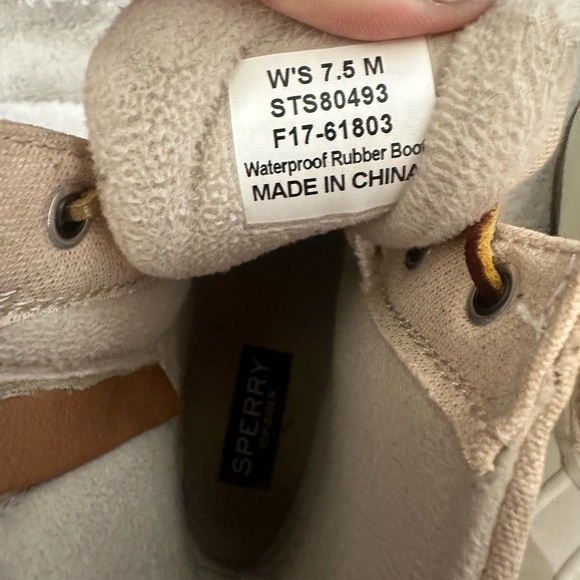 Sperry women’s saltwater duck booties - Picture 5 of 8